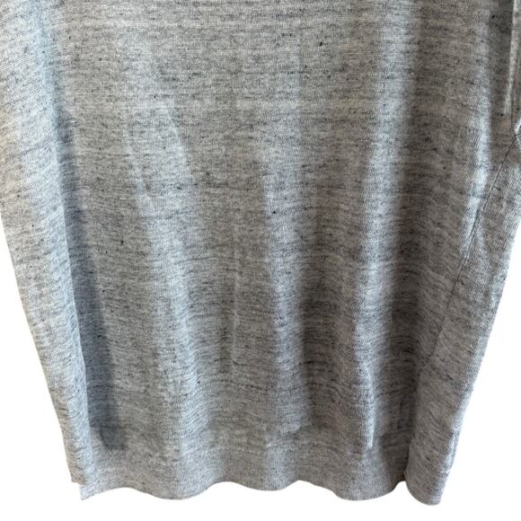 Patagonia Women’s Sz Small Lightweight Linen Top
Style #50440 in Gray - Picture 8 of 9